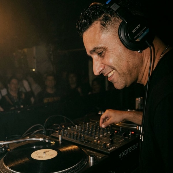 Retrato de DJ Wala Martins